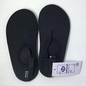 NEW in package VIFUUR water or beach shoes Size 34/35 (4-5 Women's) Black